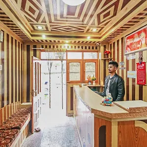 Hotel O Royal